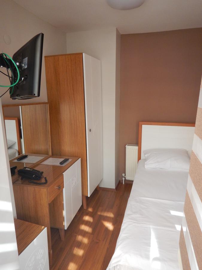 Ipek Hotel バルケスィル エクステリア 写真